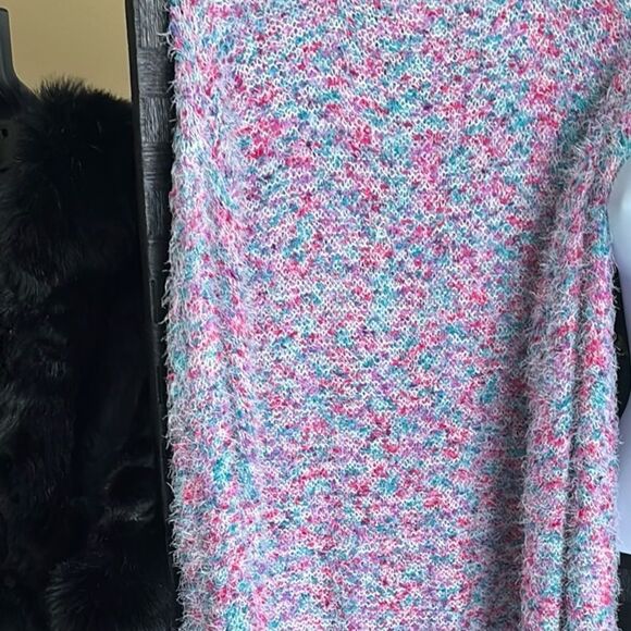 Moral Fiber Pink and Blue Crew Neck Sweater very stretchy - Picture 2 of 6